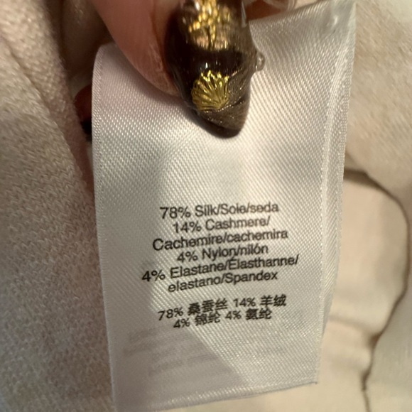 DKNY Cream Silk/Cashmere Crew Neck Lightweight Sweater Size Large MSRP $298 - Picture 8 of 8